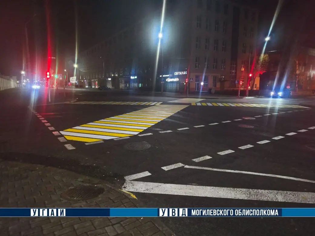 В Могилеве на перекрестке улиц Ленинской и Тимирязевской появился диагональный переход. Фото УВД Могилевского облисполкома.