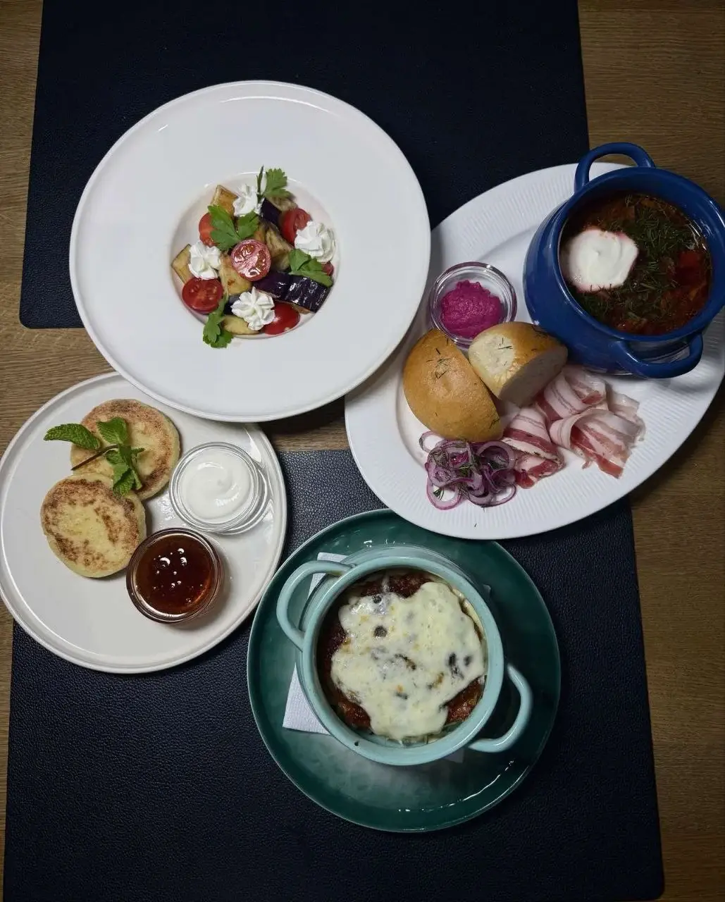 Сет суши-бара «Две палочки».