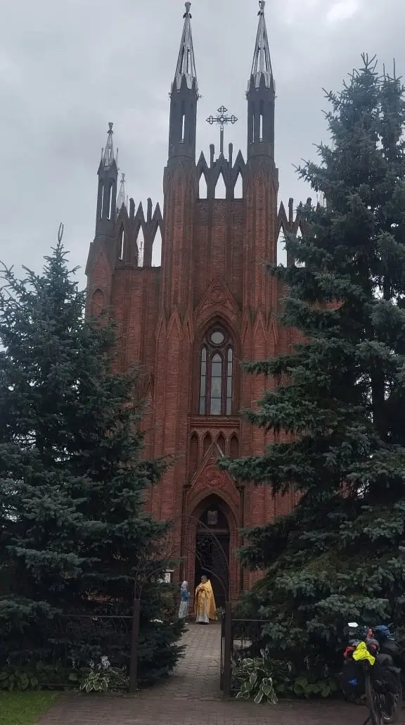 Церковь Успения Пресвятой Богородицы или Костел Пресвятой Девы Марии в деревне Сарья Верхнедвинского района Витебской области.