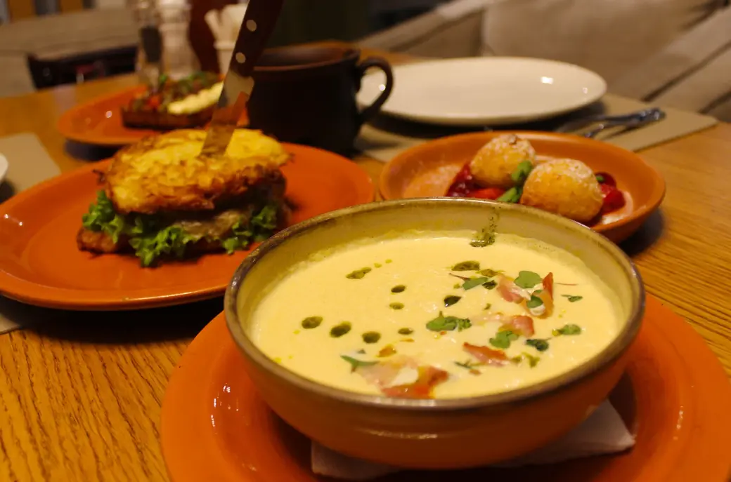 Сет гастробара «Цоколь».