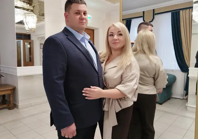 Повернул не направо, а налево – и привез в ЗАГС. Свадебная пара недели
