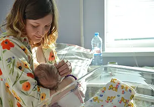 «Мы не поддерживаем практику родов на дому или в бассейне»