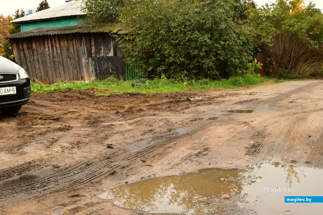 16.10.2025, Бобруйск, площадь Победы. Тут будет нормальная дорога.