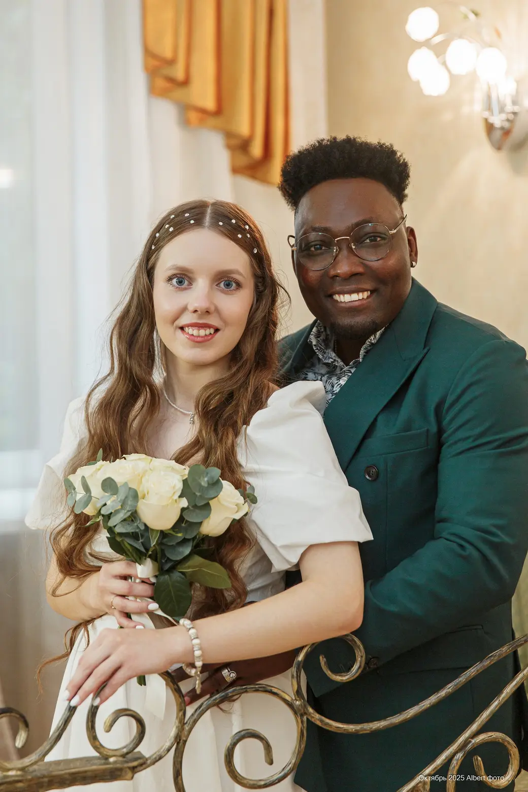 15 октября поженились 19-летняя Виктория Левченко и 34-летний Калулу Симау Албину.