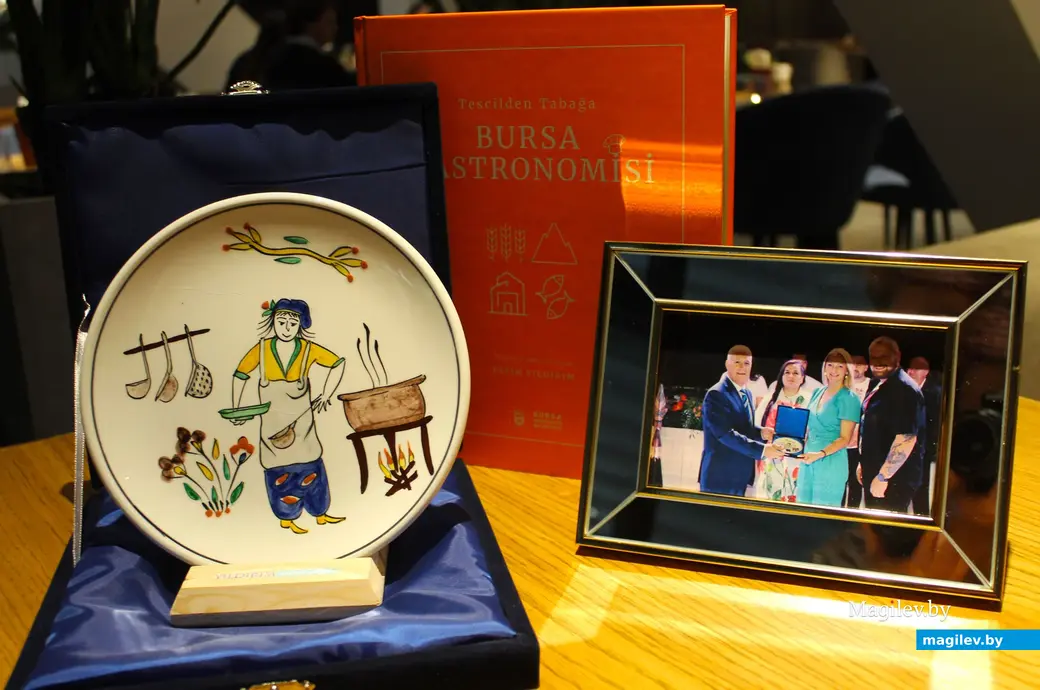 Сентябрь 2025 года. Награды гастробара «Цоколь» на гастрономическом фестивале, который проходил с 26 по 28 сентября в турецкой Бурсе.