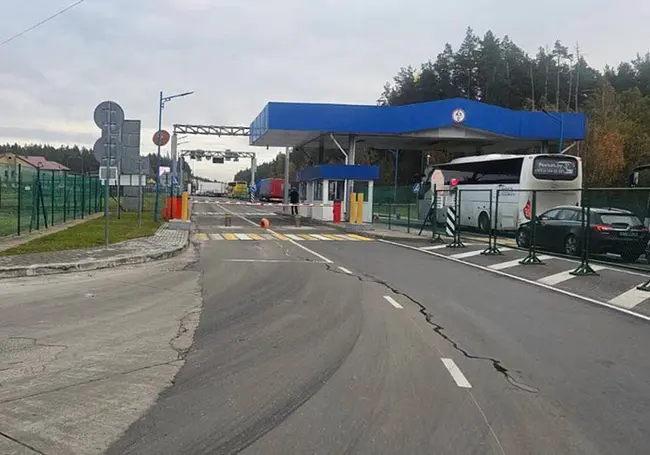 Литва возобновила движение через пункты пропуска «Шальчининкай» и «Мядининкай»