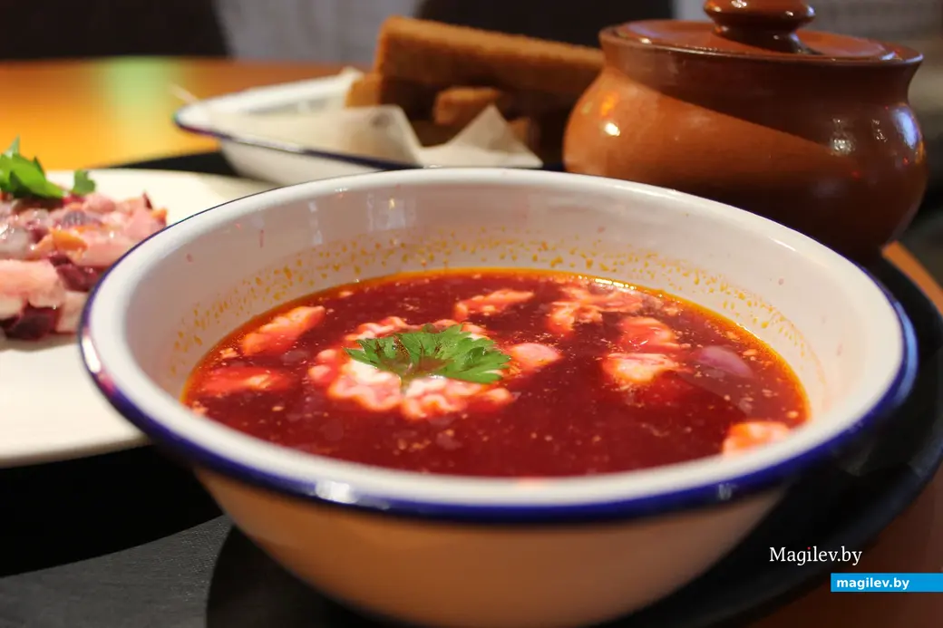 Октябрь 2025 года. Могилев. Городской кулинарный фестиваль «Могилев pro осень». Бар «Луч».