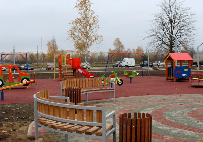 Благоустройство территории возле Святого озера в Могилеве продолжается. Фоторепортаж