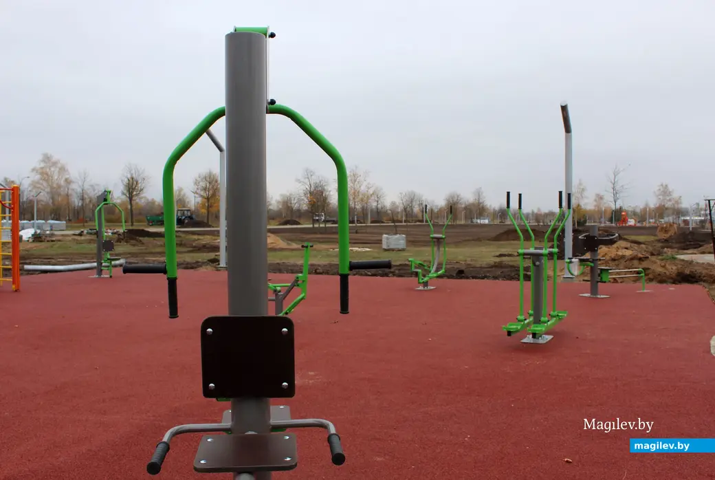 Октябрь 2025 года. Могилев. Территория возле Святого озера.