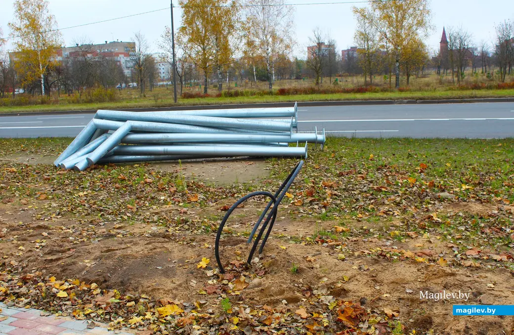 Октябрь 2025 года. Могилев. Территория возле Святого озера.