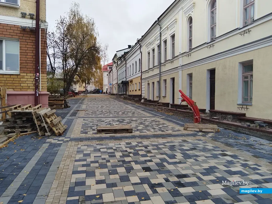 Октябрь 2025 года. Могилев. Улица Ленинская.