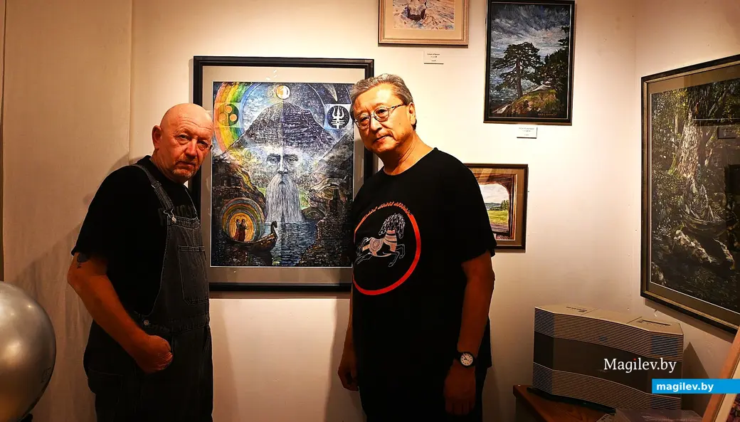 Октябрь 2025 года, Япония. Слава Сизых со своим японским товарищем.