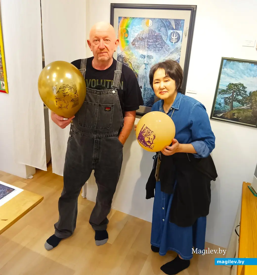 Октябрь 2025 года., Япония. Слава и Асами выставке.