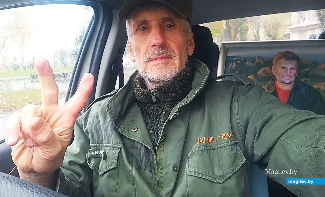 Октябрь 2025 года, Могилев. За спиной – необычный «пассажир».