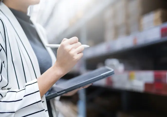 В Могилеве на рынке завышали торговые надбавки на фрукты и овощи более чем в три раза