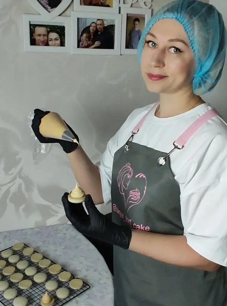 Бобруйск. Татьяна Костян за работой.