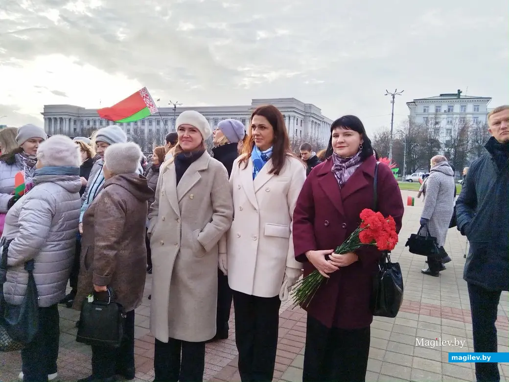 Могилев, 7 ноября 2025 год. Митинг на площади Ленина, посвященный Дню Октябрьской революции.