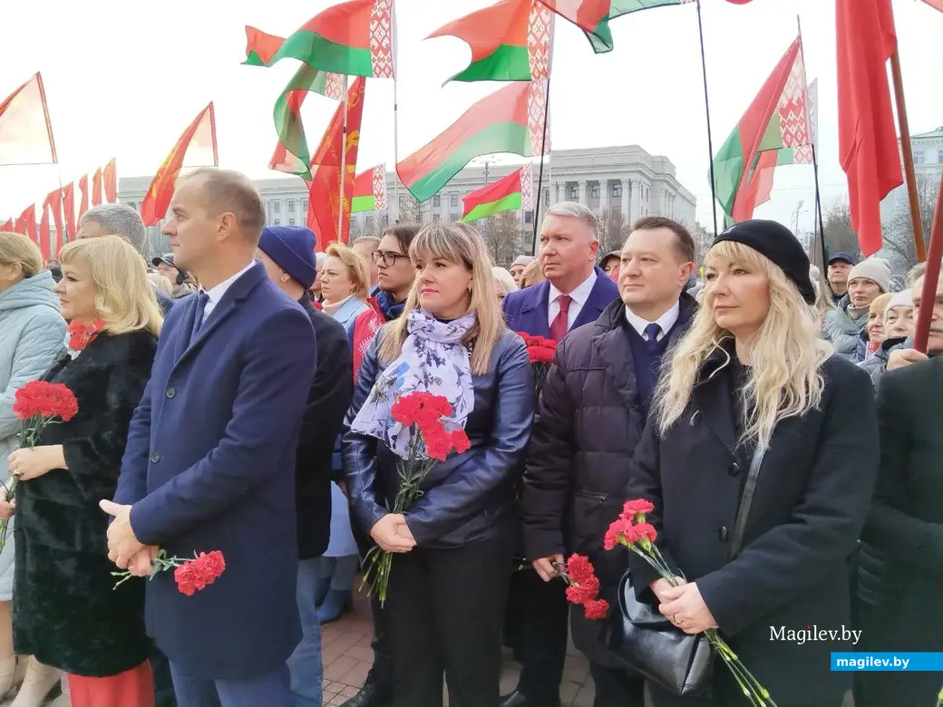 Могилев, 7 ноября 2025 год. Митинг на площади Ленина, посвященный Дню Октябрьской революции.