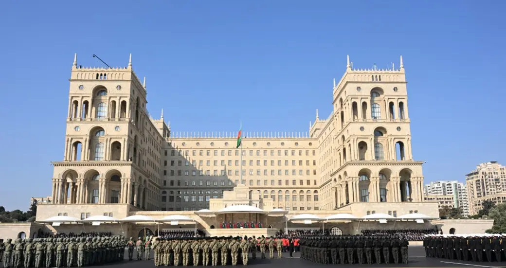 Баку, 8 ноября 2025 года. Военный парад, посвященный пятой годовщине Победы в Отечественной войне. Фото: АЗЕРТАДЖ.