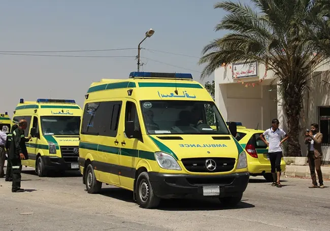 В Египте туристический автобус столкнулся с грузовиком