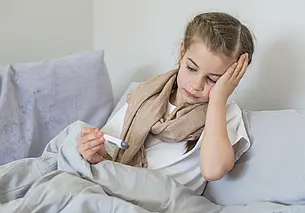 Сколько дней без справки может не ходить ребенок в школу во время сезона простуд?