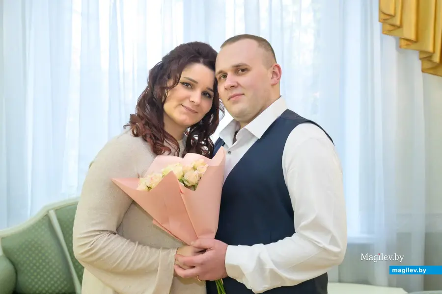 14 ноября 2025 года поженились 24-летние Елена Максимова и Дмитрий Данильчик.