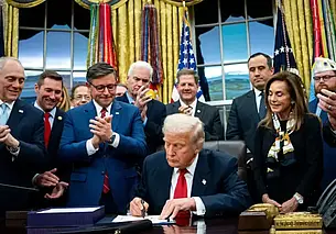 Завершился самый долгий шатдаун в истории США