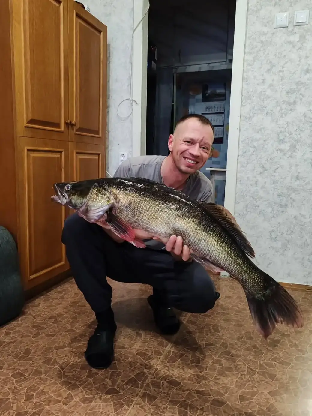 Андрей Балыко со своим трофеем. Фото: страница автора .в Instagram.