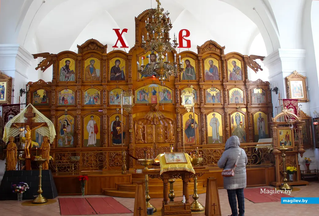 Октябрь 2025 года. Минская область. Заславль. Церковь. Внутреннее убранство.