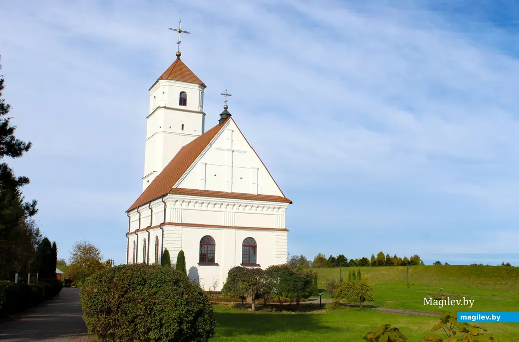 Октябрь 2025 года. Минская область. Заславль. Церковь.