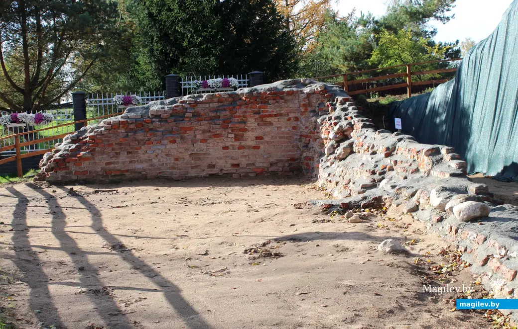 Октябрь 2025 года. Минская область. Заславль. Замчище.