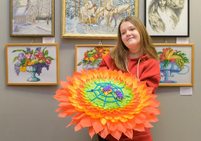 Творчество без границ. В Бобруйске проходит выставка работ людей с инвалидностью