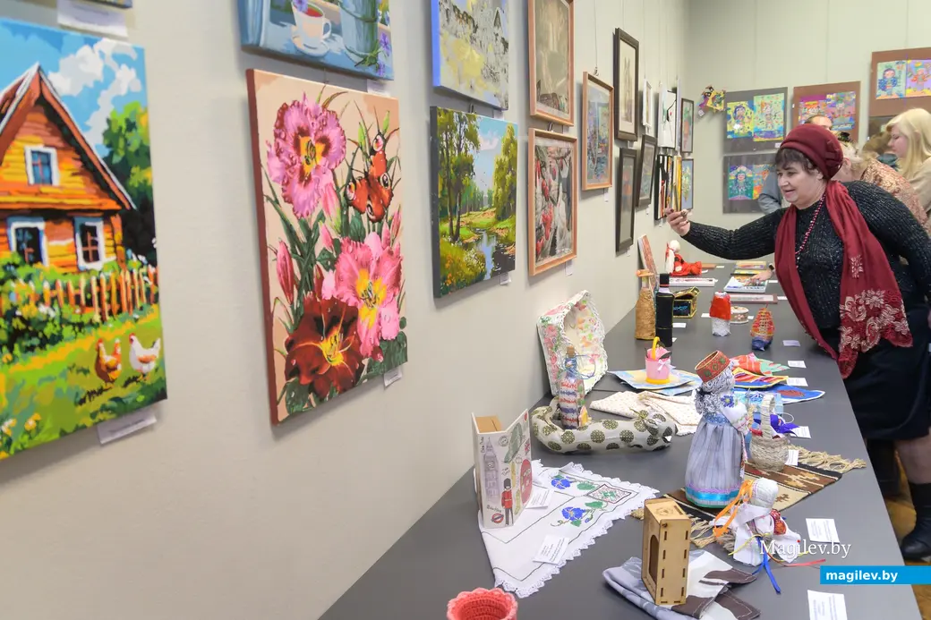 20.11.2025. Бобруйский художественный музей. Торжественное открытие выставки работ людей с инвалидностью «Мастерство без границ»: искусство, объединяющее мир»