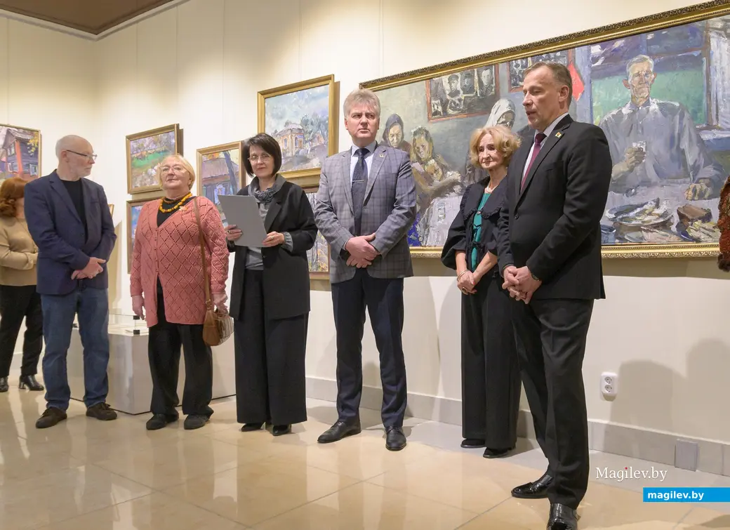 21.11.2025. Бобруйский художественный музей. Художник Анатолий Концуб; художник Татьяна Корчажкина; директор Бобруйского художественного музея Светлана Привалова;