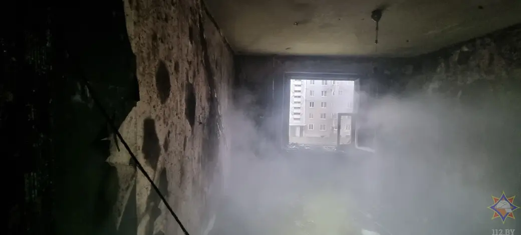 28 ноября 2025 года. Пожар на улице Гришина в Могилеве. Фото: МЧС.