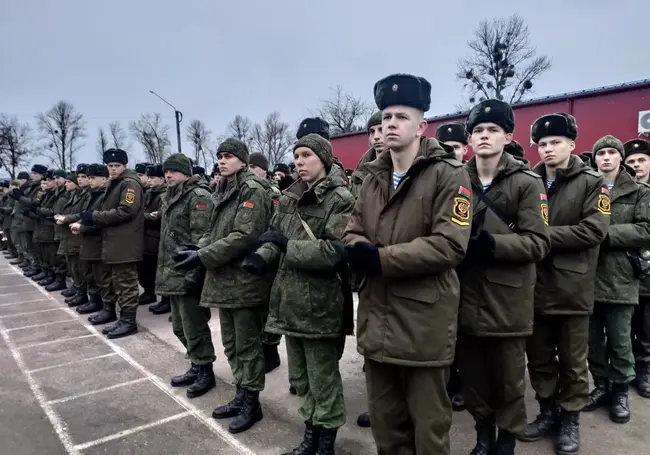 1 декабря у солдат в Бобруйском Ленгородке начался новый учебный год