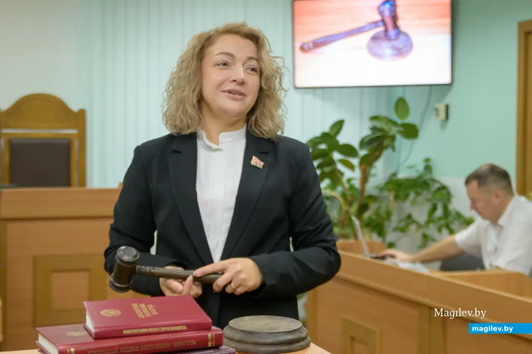 02.12.2025. Бобруйск. День открытых дверей в суде Бобруйского района и города Бобруйска Председатель суда Юлия Березюк.