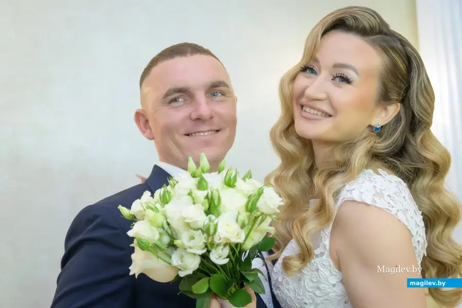 5 декабря 2025 года. Отдел ЗАГС Бобруйского горисполкома. Свадебная пара. Яна и Евгений.