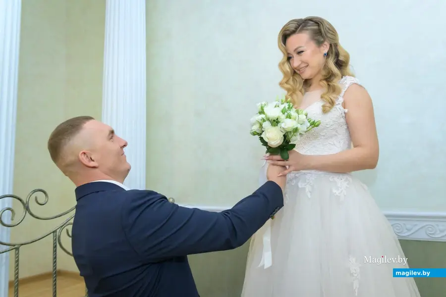 5 декабря 2025 года. Отдел ЗАГС Бобруйского горисполкома. Свадебная пара. Яна и Евгений.