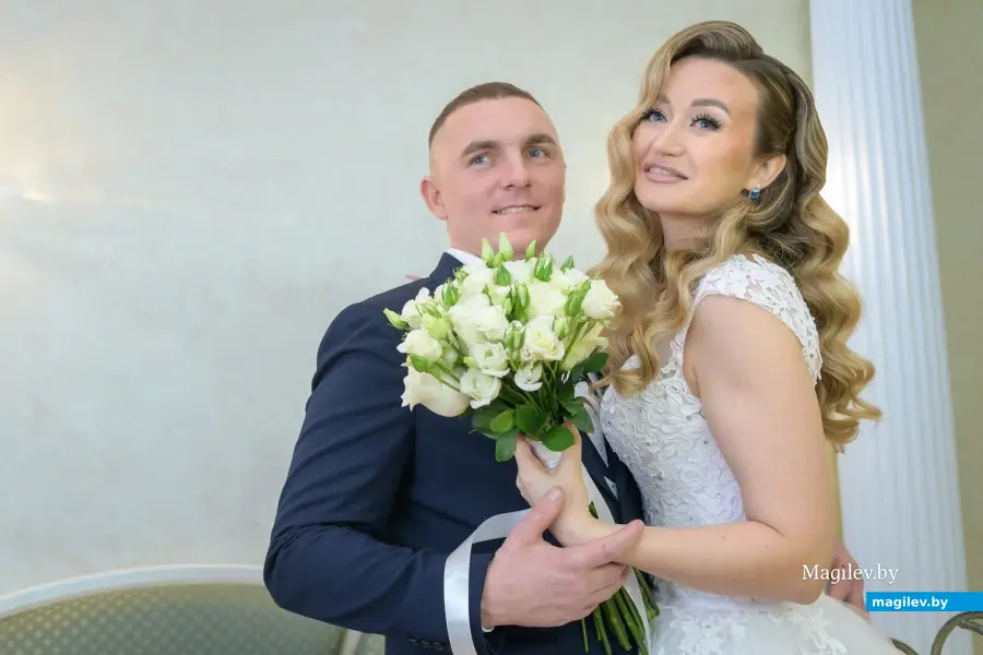 5 декабря 2025 года. Отдел ЗАГС Бобруйского горисполкома. Свадебная пара. Яна и Евгений.