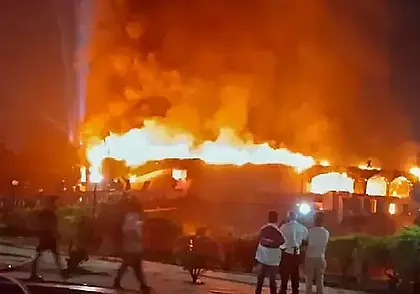 Пожар в ночном клубе в штате Гоа в Индии унес жизни не менее 25 человек