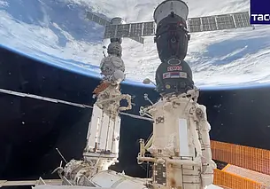 Впервые в истории человечества: сразу 8 космических кораблей пристыковались к МКС