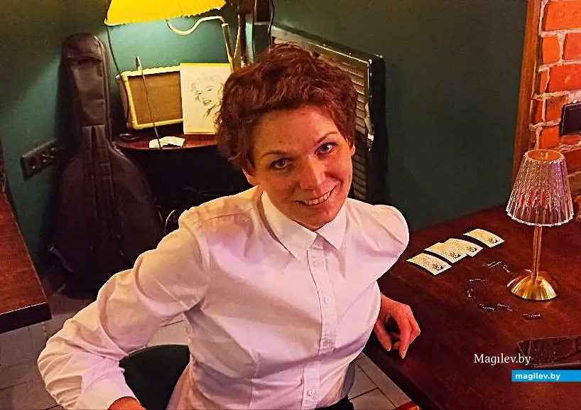 07.12.2025, Могилев. Рисунки в баре. Варя Шарай.