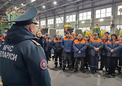 Грамоты от МЧС получили двое могилевчан, выручивших из беды незнакомую женщину