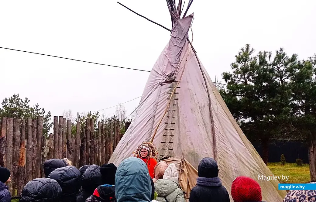 09.12.2025., Борисовский район, д. Костюки. Могилевские школьники в агроусадьбе «Дом кочевника».