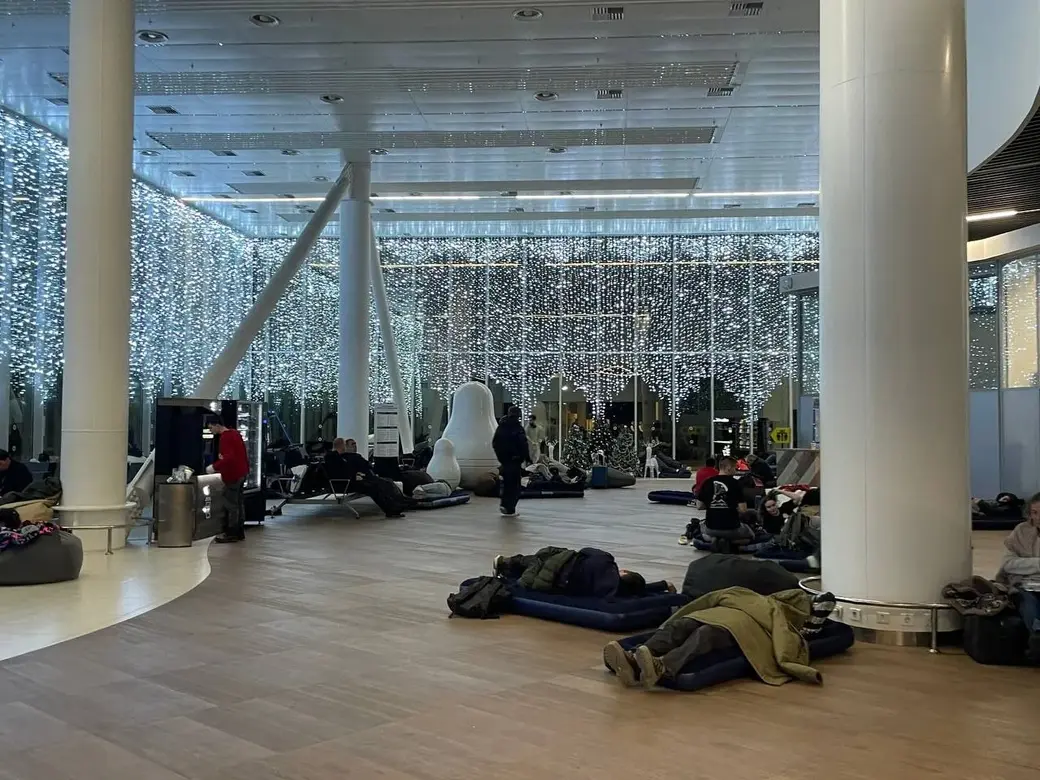 11 декабря 2025 года. Аэропорт Чкалов принимает рейсы, следовавшие в аэропорты Москвы. Фото: Официальный канал аэропорта Нижнего Новгорода.