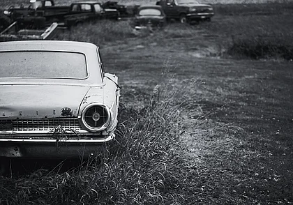 Знакомый брал автомобиль для поездки и повредил его  Платить отказывается