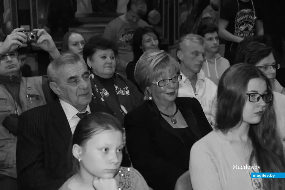2017 год, Могилев. Юрий Дымов с супругой на встрече «Не забывайте своих старых друзей!»