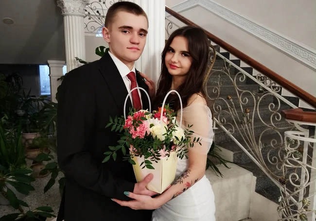 «И плакать хотелось, и жарко становилось». Свадебная пара недели