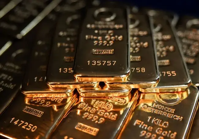 Стоимость золота продолжает бить рекорды на фоне экономической нестабильности